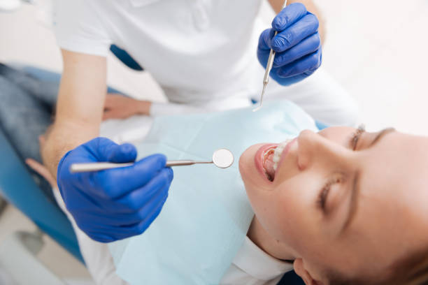 Best Wisdom Tooth Removal  in Waverly, IL